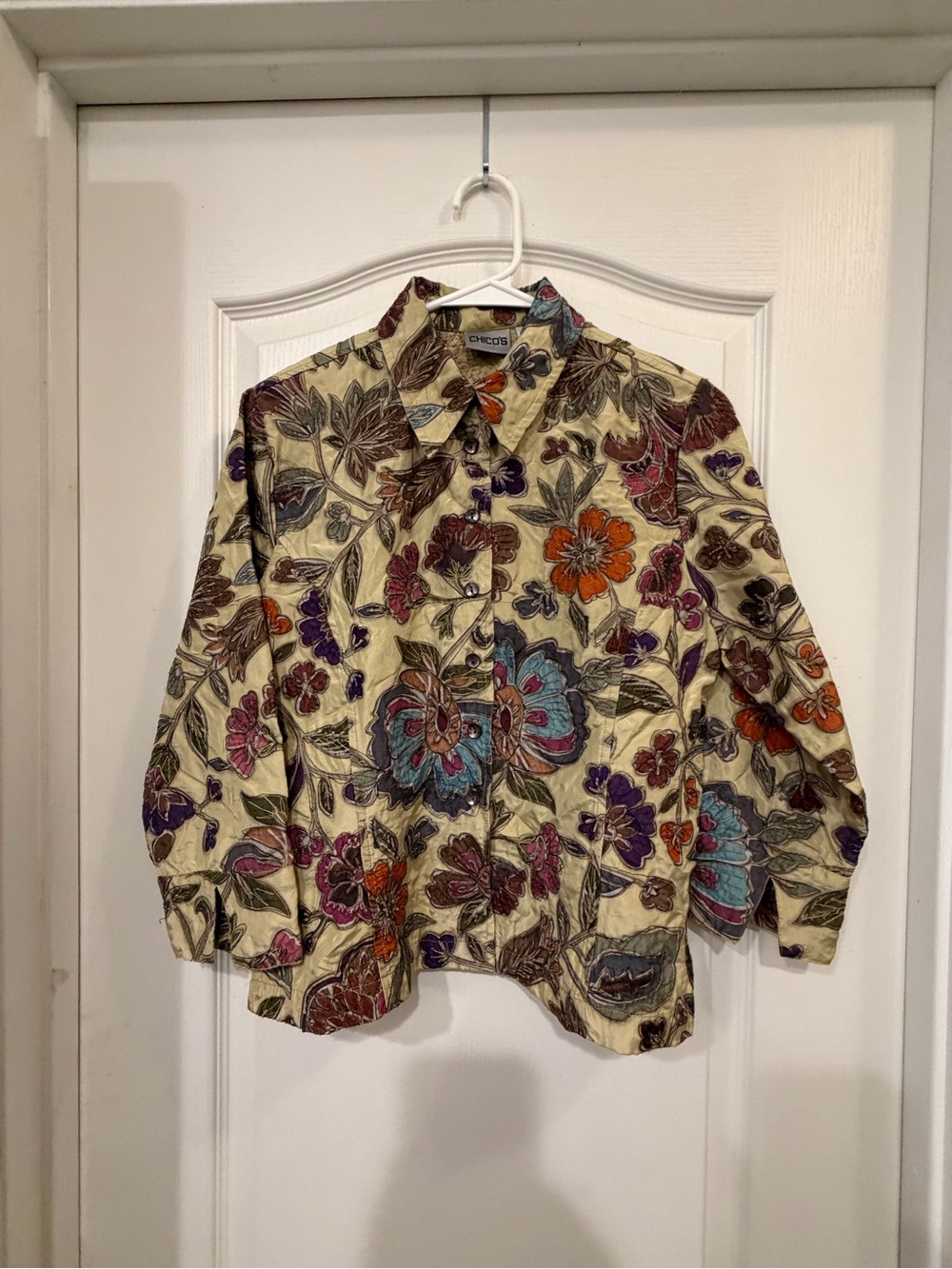 Chicos 0 Small Silk Floral Embroidered Jacket Gold Button Front Art to Wear